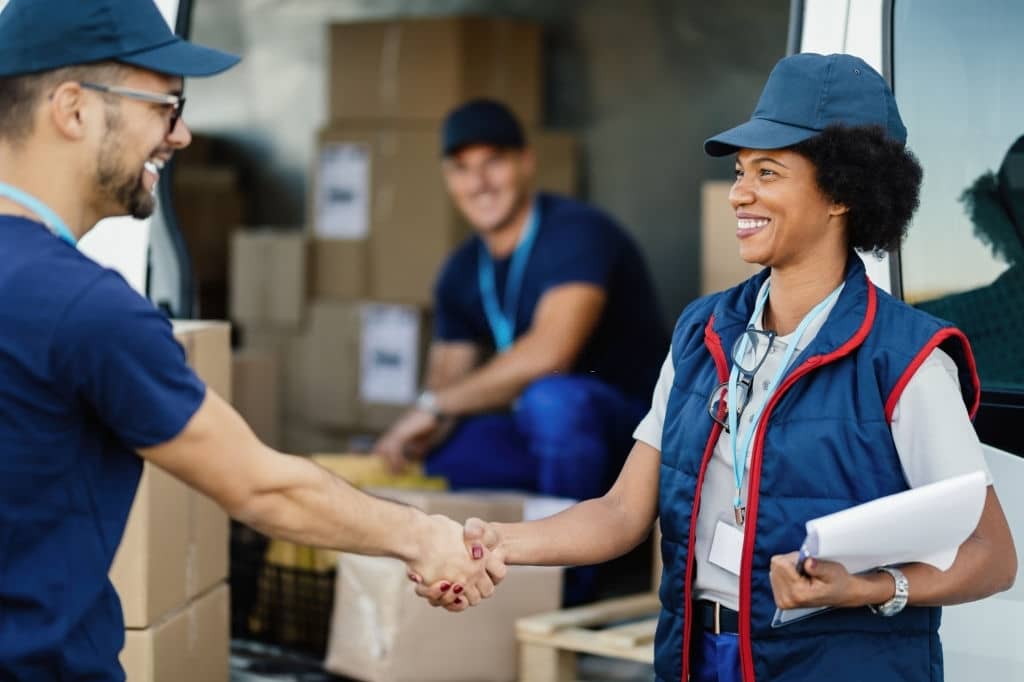 6 Benefits To Hire Movers and Packers